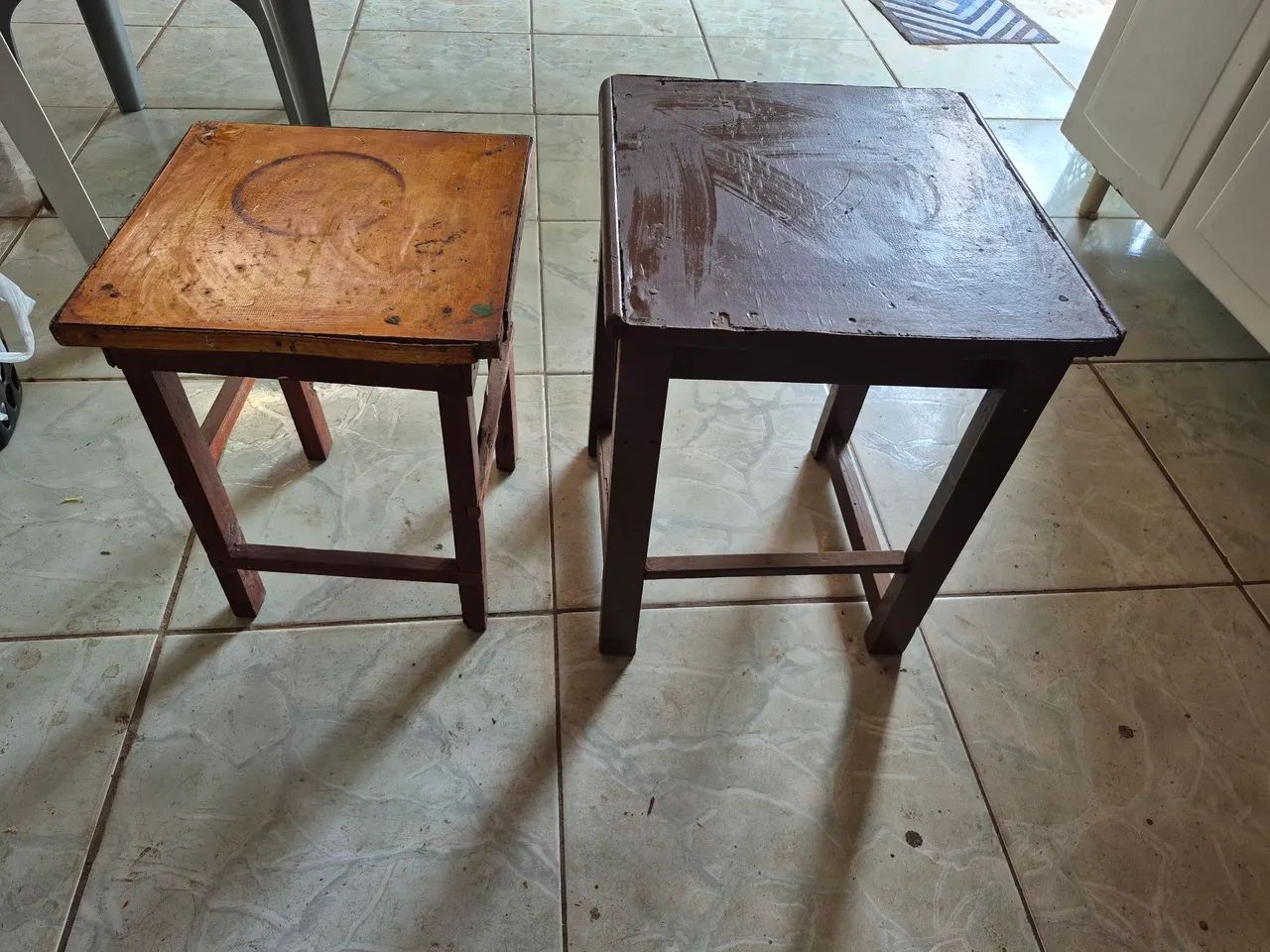2 tamburete por 50 reais  - Foto 2