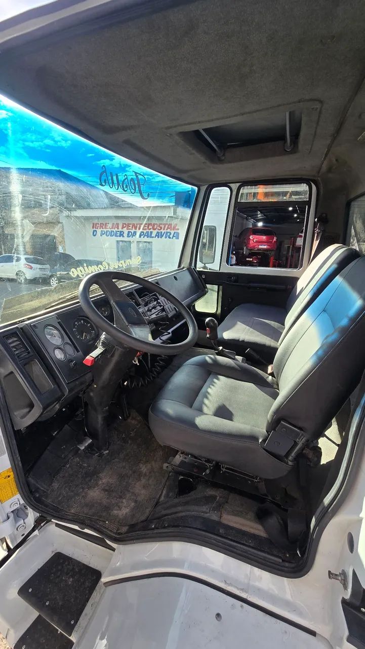 CAMINHÃO FORD CARGO 1317F 2005/2006 - Foto 5