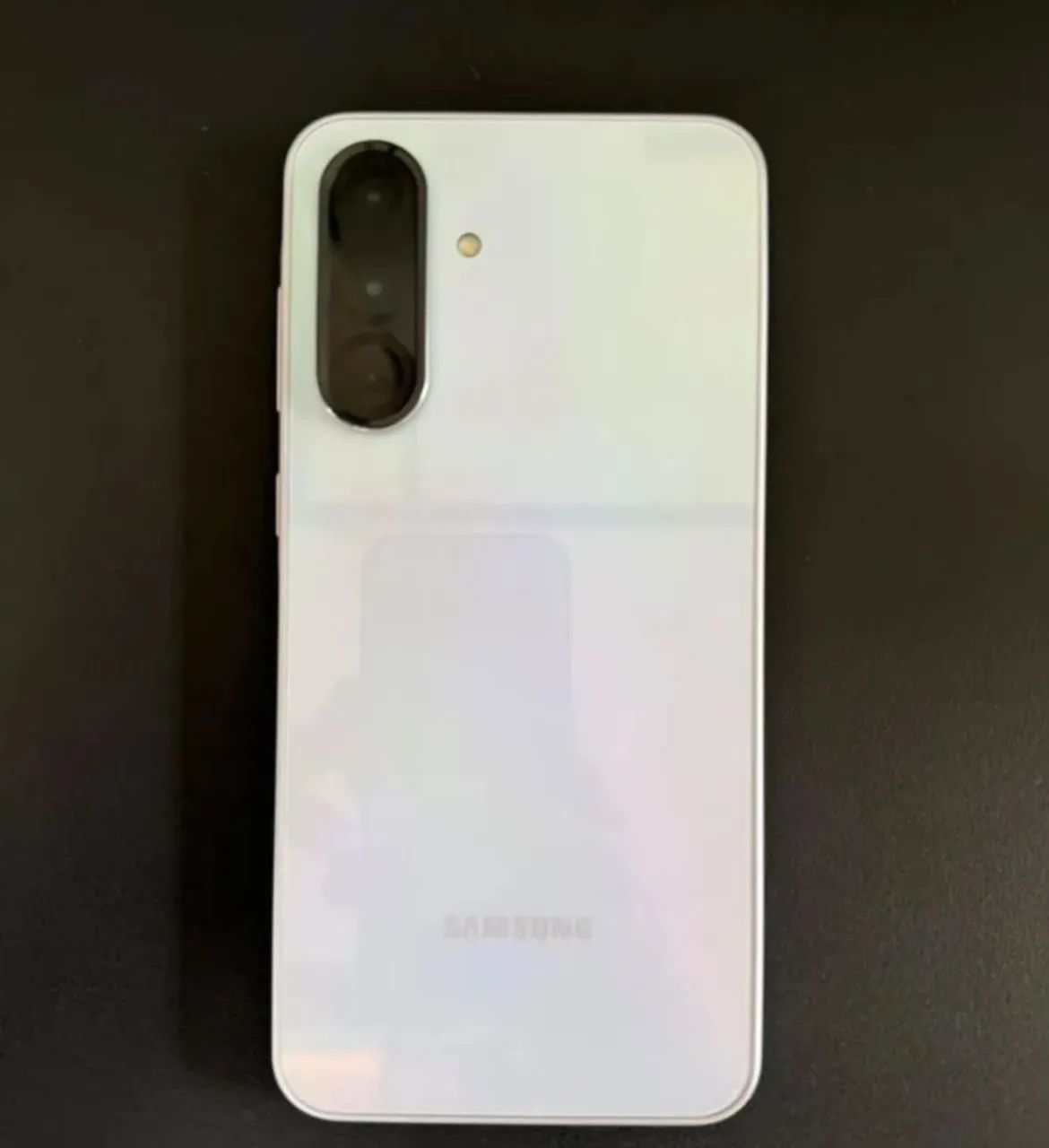 Samsung a36 5g 8/256 Branco - Foto 3