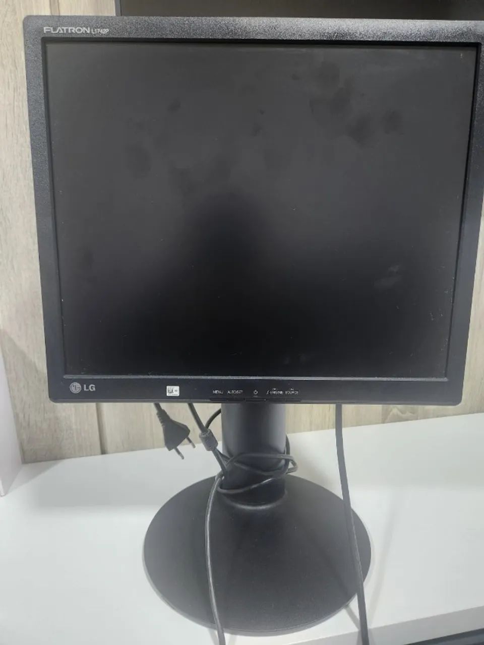 MONITOR LG 17 POLEGADAS FALTRON 