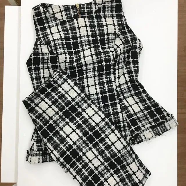Lote com Roupas novas e seminovas +150 peças  - Foto 3