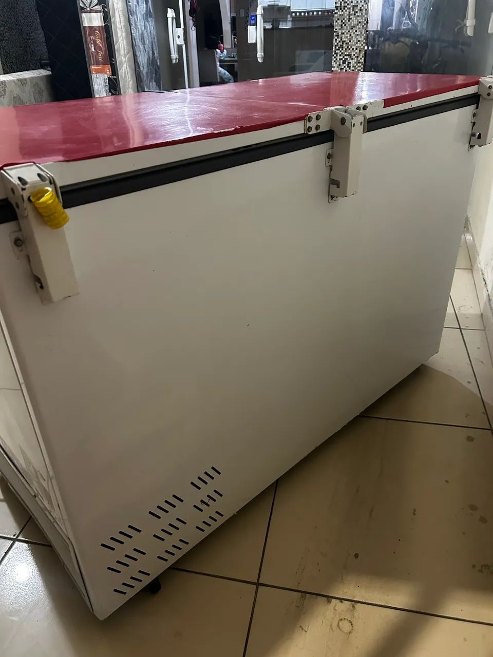 Freezer Horizontal 437L 220V - Ótimo Estado - Geladeiras e