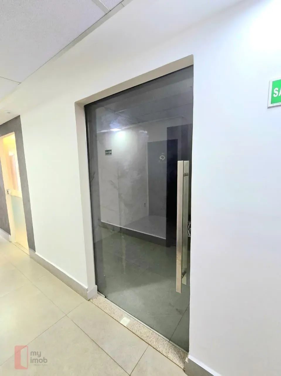 Sala a venda no Condomínio Comercial Gênesis Office, Anápolis-GO