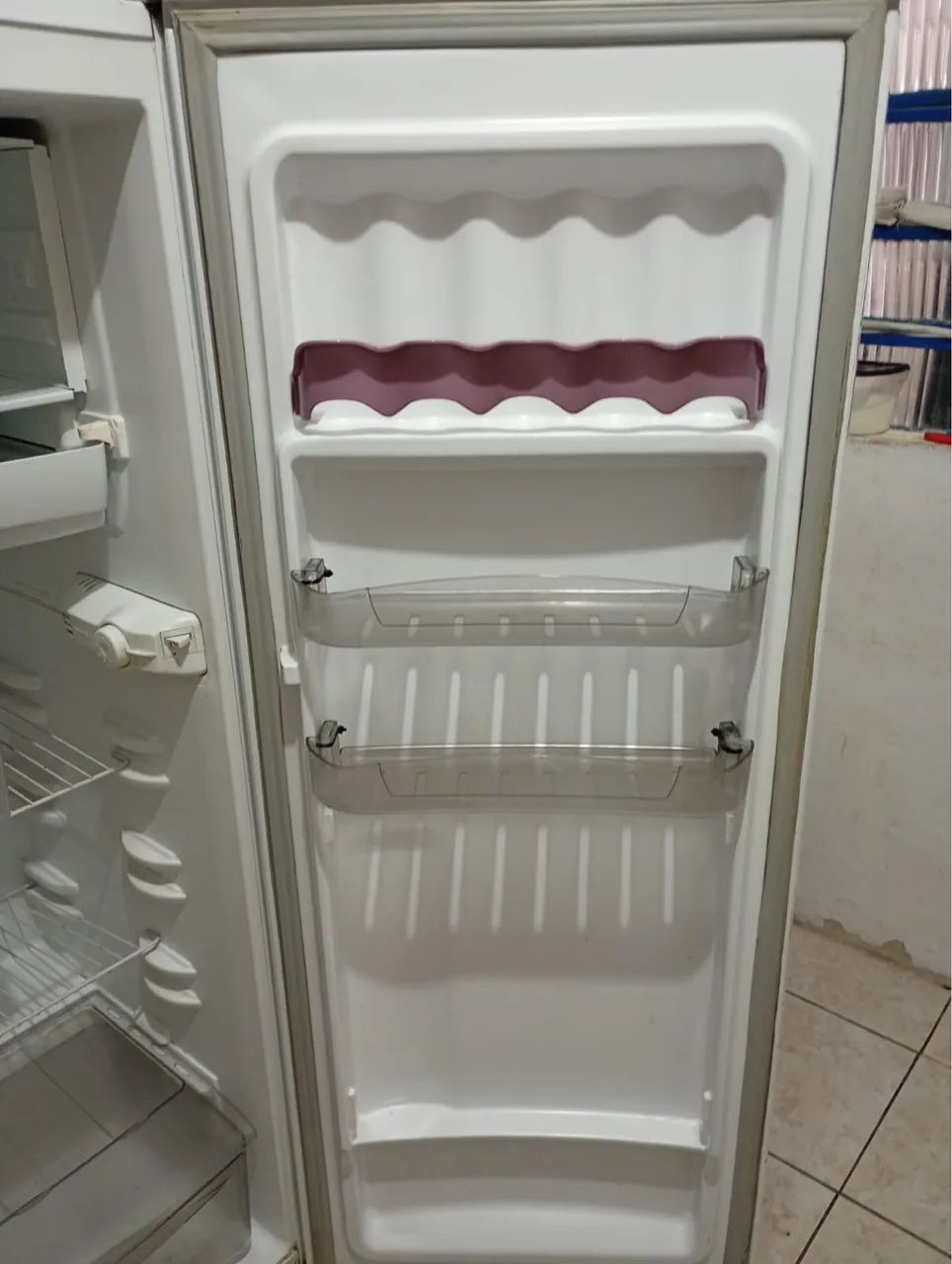 Vendo geladeira  - Foto 3