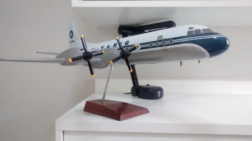 Maquete Avião Electra II