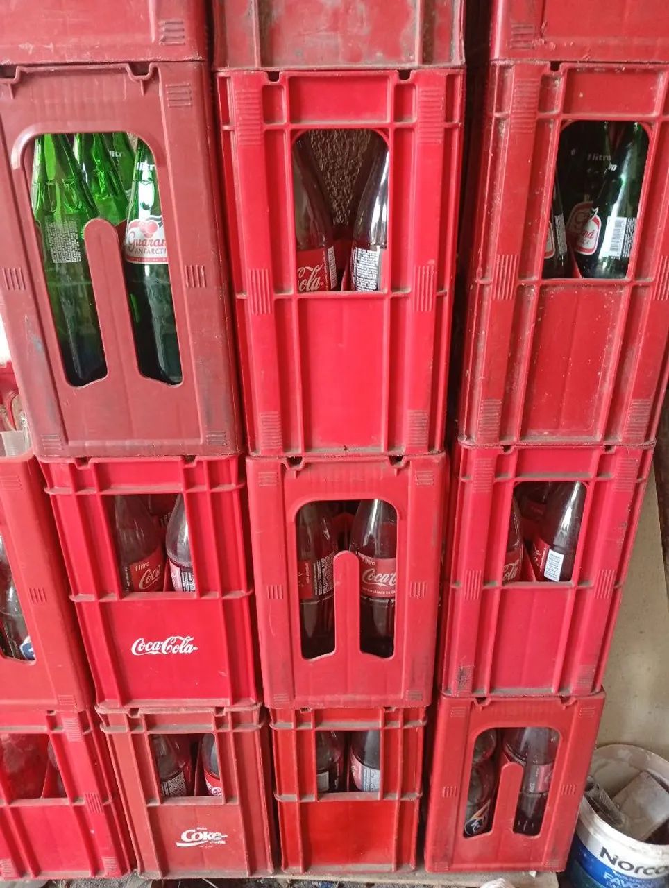 Vendo grades de coca cola ,15 reais a unidade pra  vender ligeiro... Chama - Foto 3