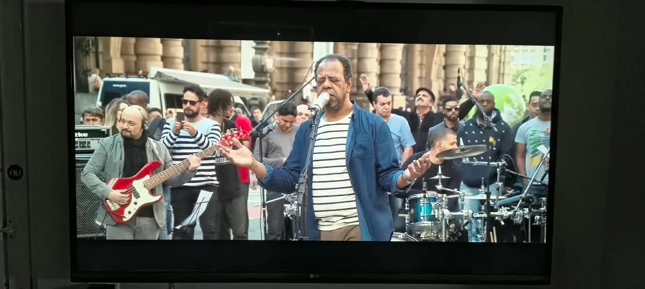 TV LG 49UF7700 - Foto 2