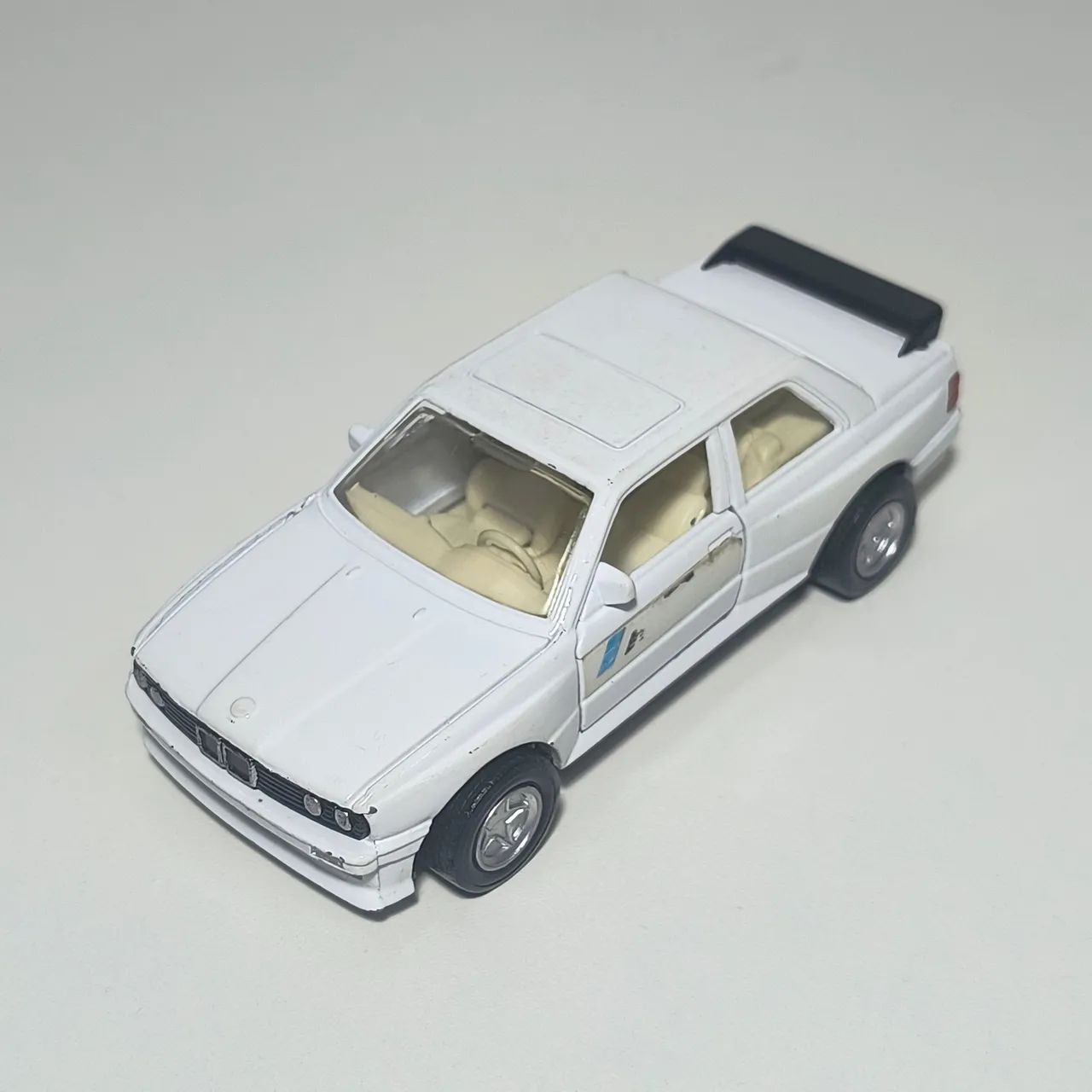 Miniatura BMW M3 E30 Anos 80