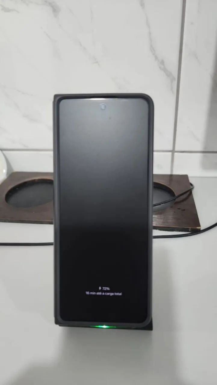 Fold 5 1 TB R$ 4500 ótimo estado com capas caixa PELICULA INTERNA NOVA!!! - Foto 5