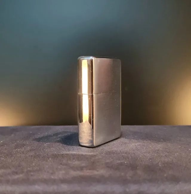 ZIPPO MARLBORO QUARTER - RARO - FRETE GRÁTIS - Foto 3