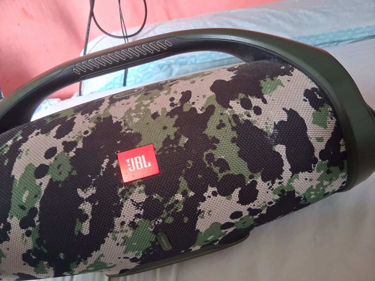 Uma caixa de som  jbl - Foto 2
