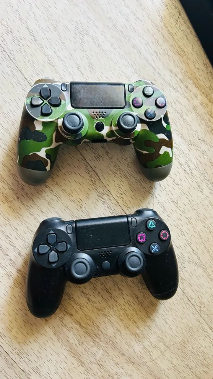PS4 + 2 controles  - Foto 2