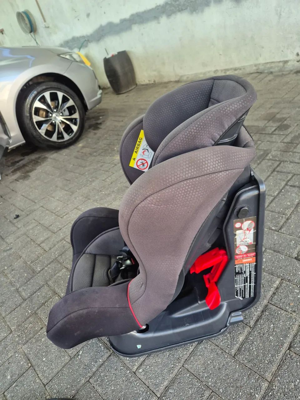 Vende-se duas cadeirinhas de carro - Foto 4