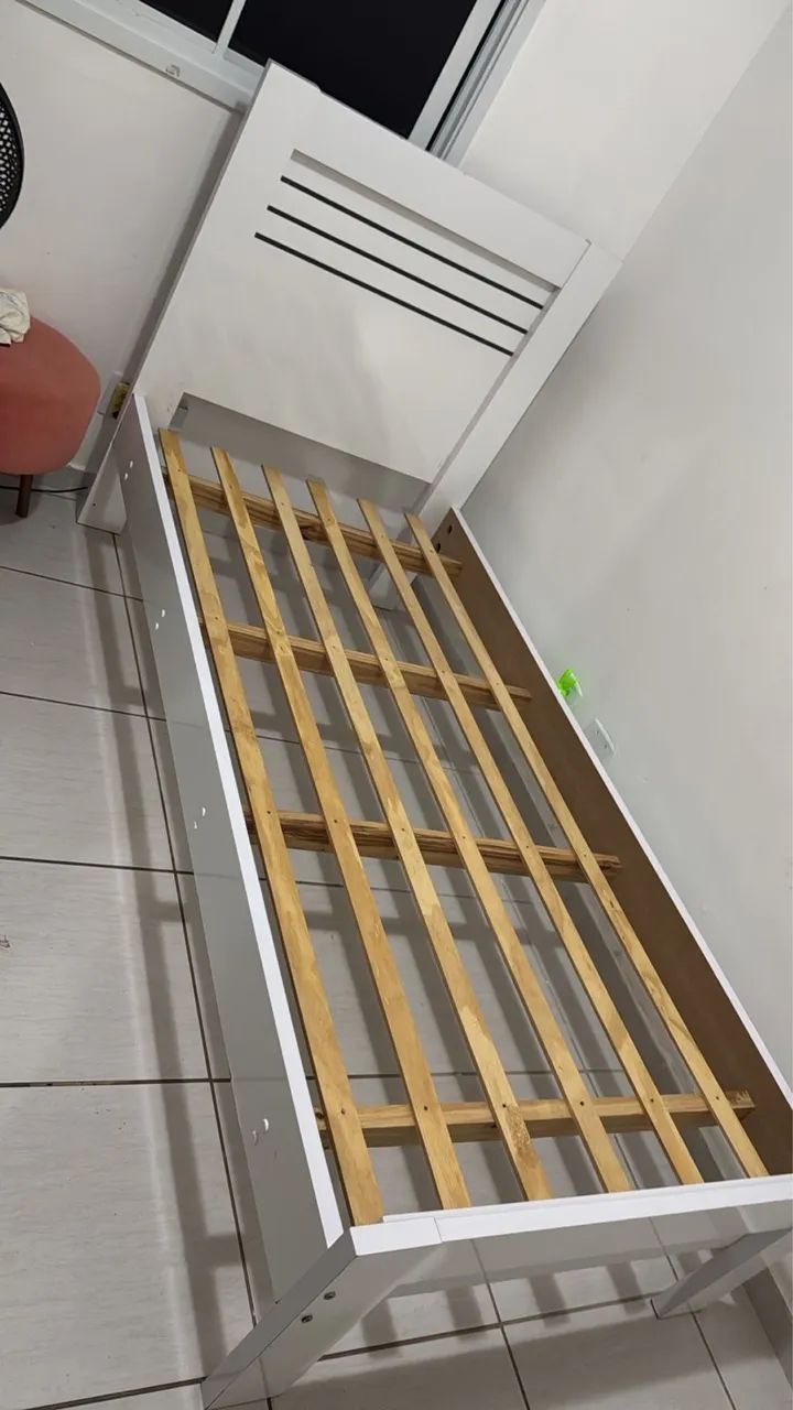 Cama de solteiro 