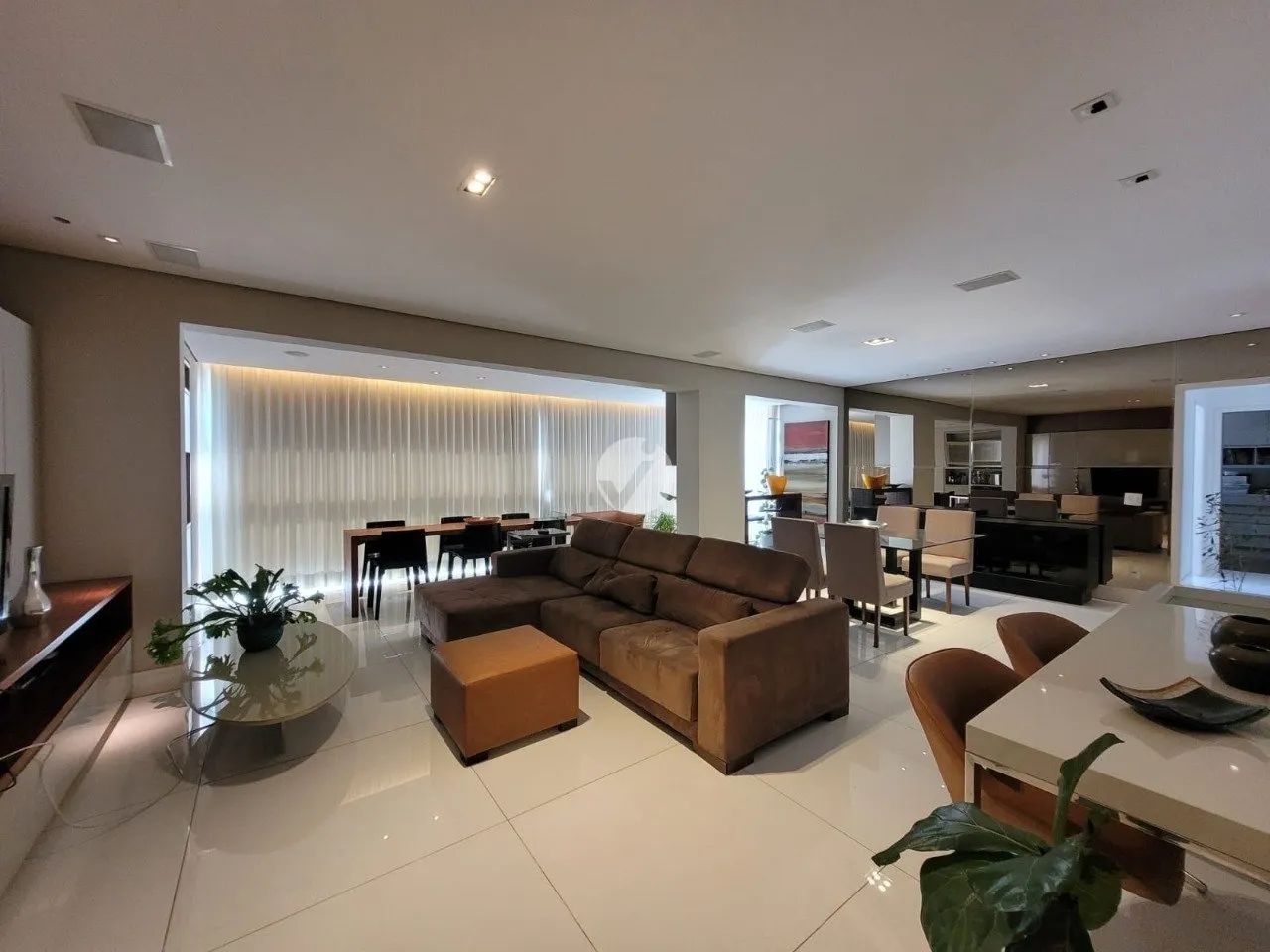 Apartamento com 3 suítes no Vila da Serra