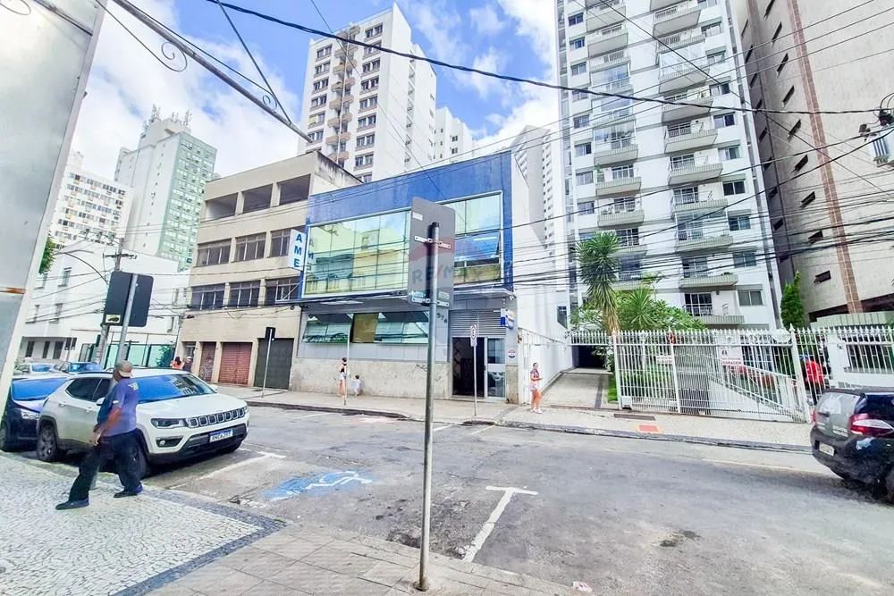 Loja ampla reformada com 150m2 na Rua Sampaio, Granbery - Foto 3