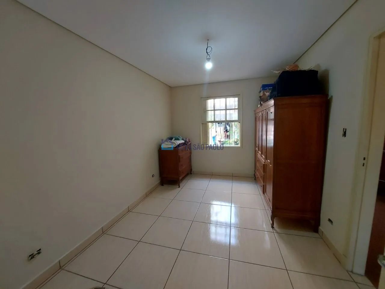 Casa à venda na Vila Guarani com 3 quartos e 3 Vagas!