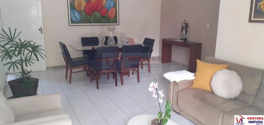 Casa à Venda em Jardim Atlântico
