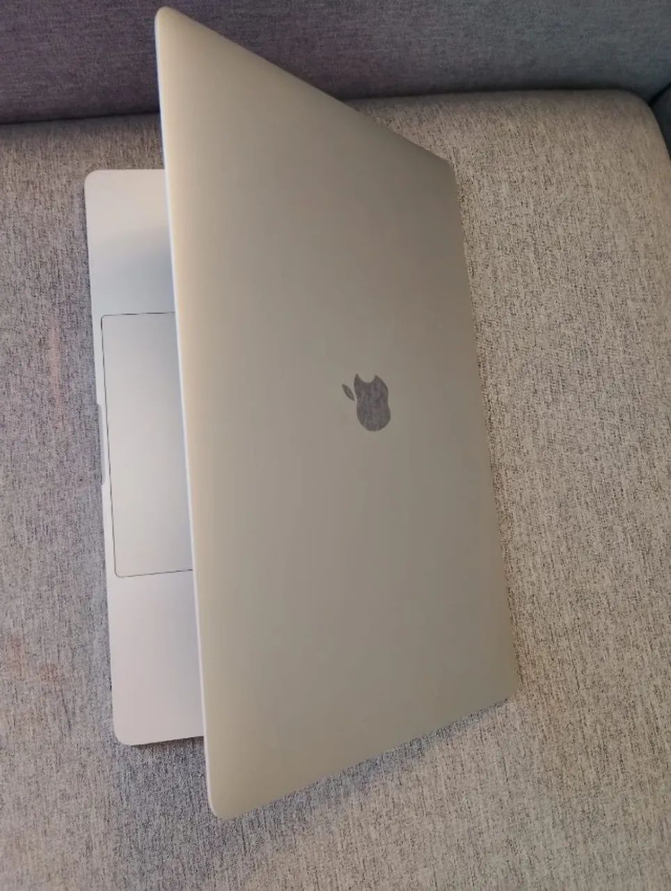 macbook pro 2019 15 pol processador intel i7 ram 16 gb 256 gb