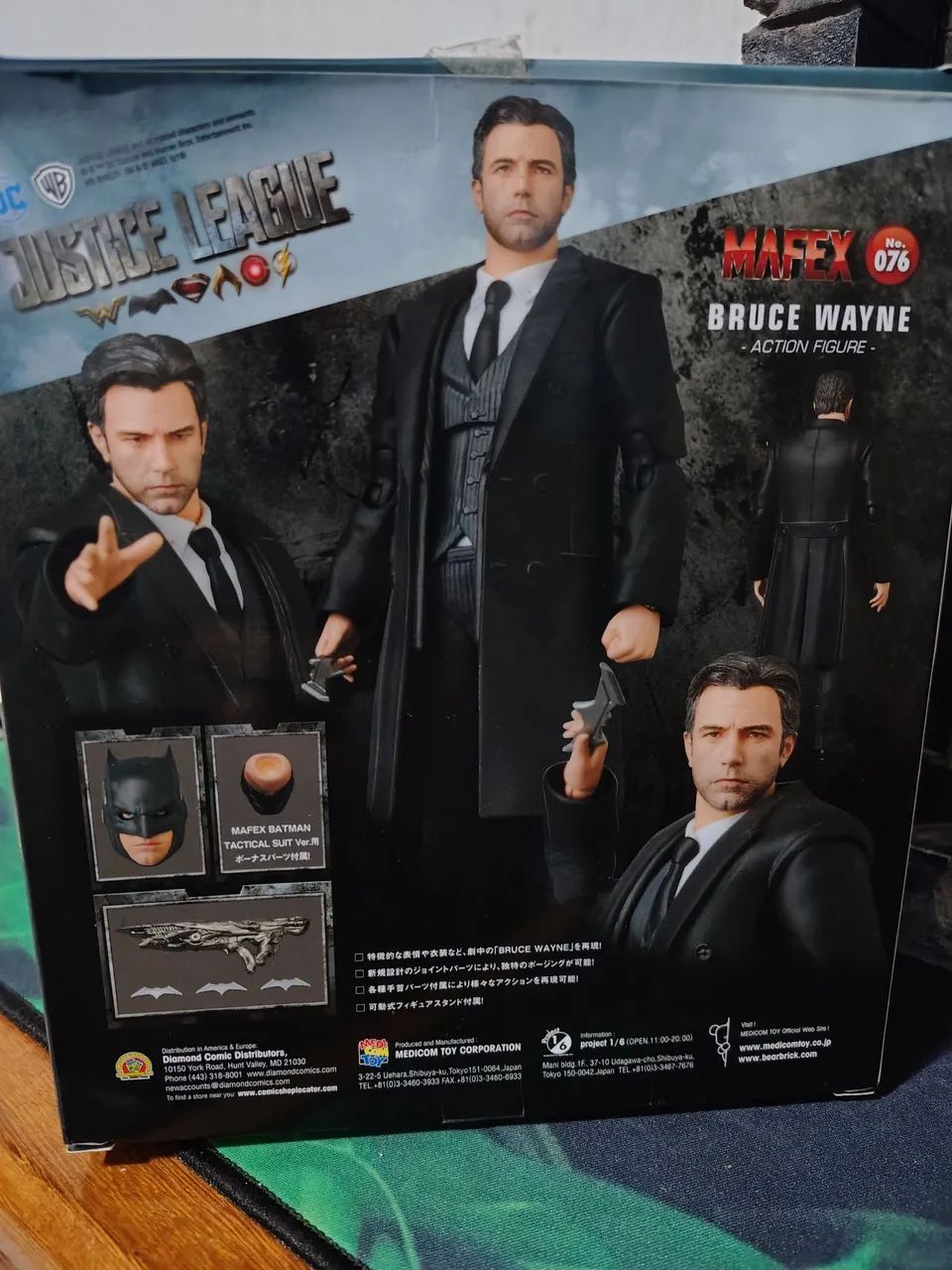 Bruce Wayne Ben Affleck Mafex  - Foto 4