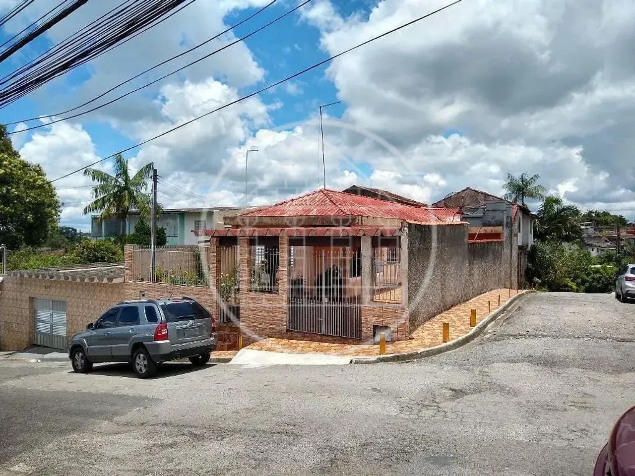 Casa Térrea à Venda em Cipó - Embu-Guaçu