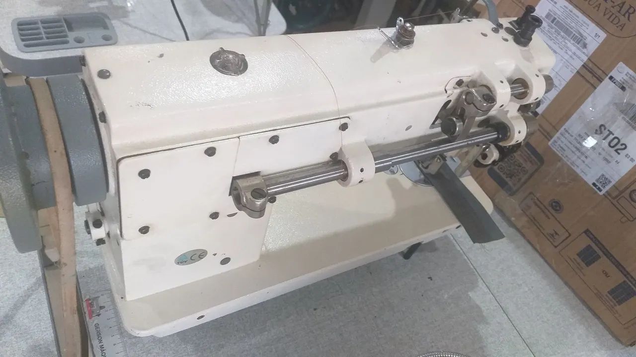 Máquina de costura industrial reta transporte triplo  - Foto 3