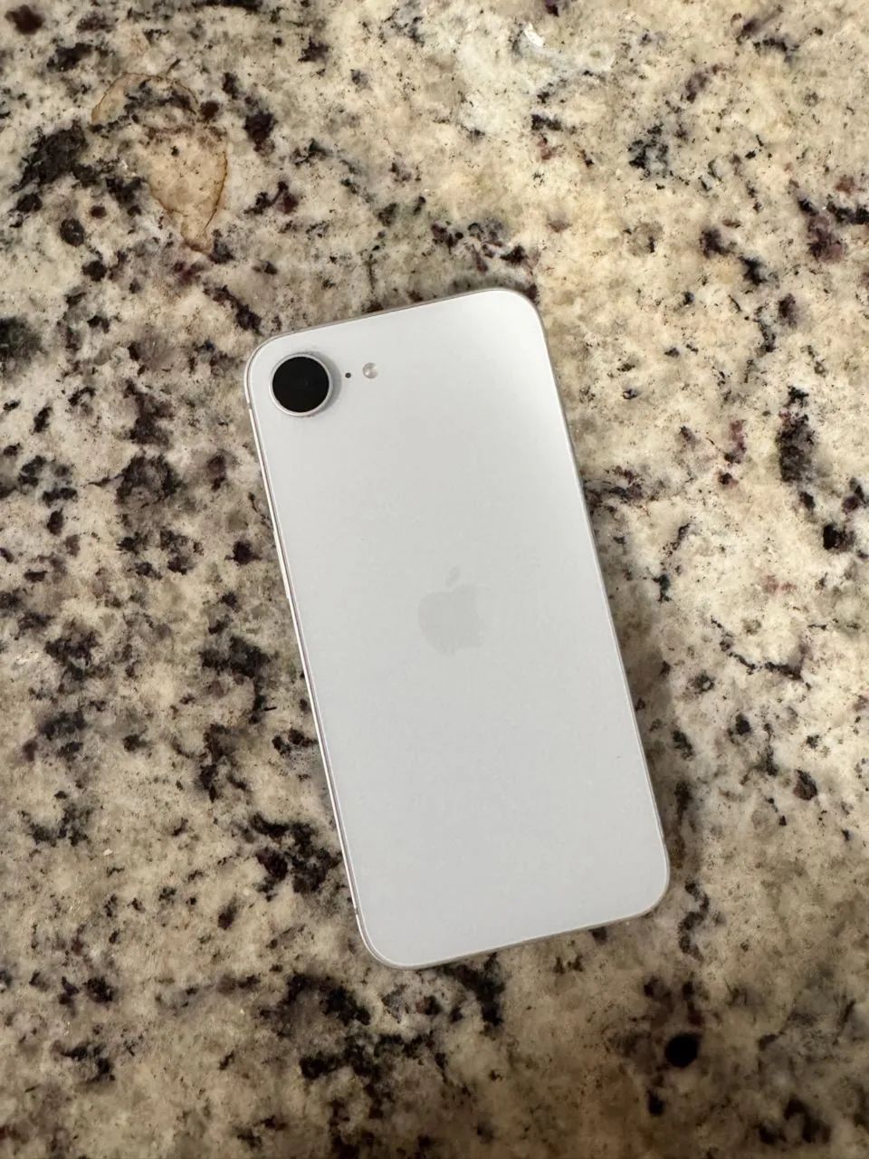 IPhone 16e branco  - Foto 2