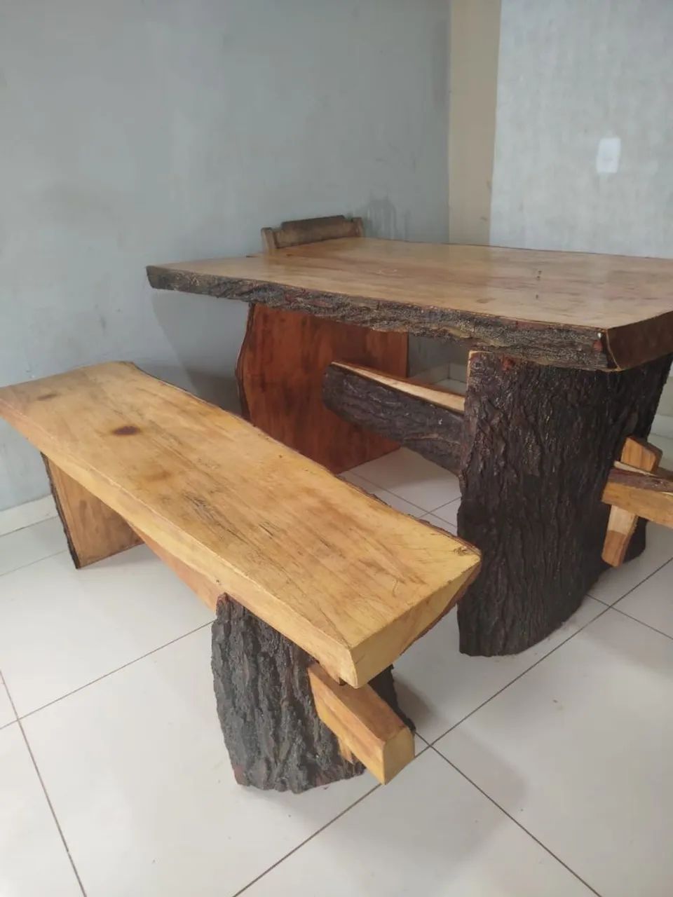 Mesa de Madeira Rústica