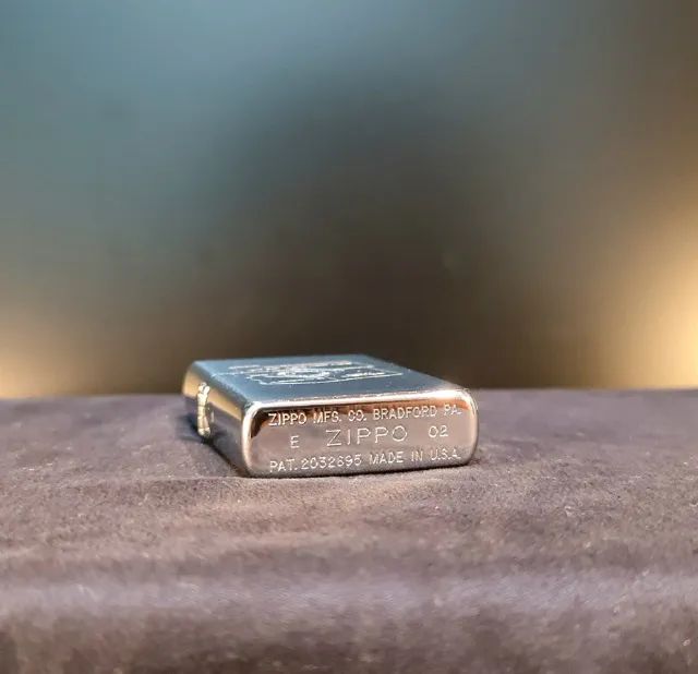 ZIPPO MARLBORO QUARTER - RARO - FRETE GRÁTIS - Foto 4