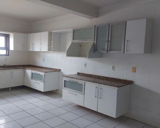 Aluga-se Casa duplex Sendo 4/4