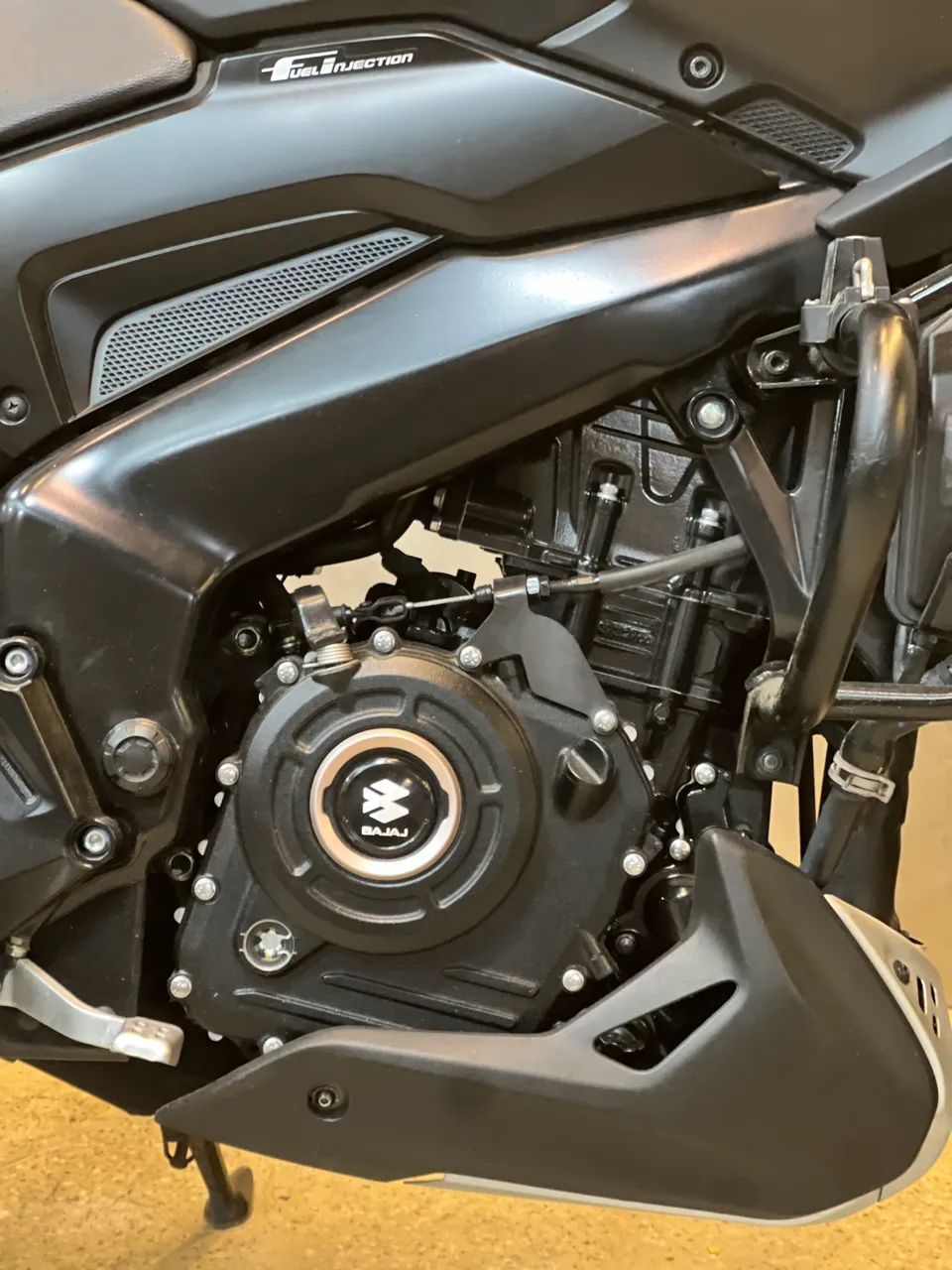 BAJAJ DOMINAR 400 2025 - Foto 4