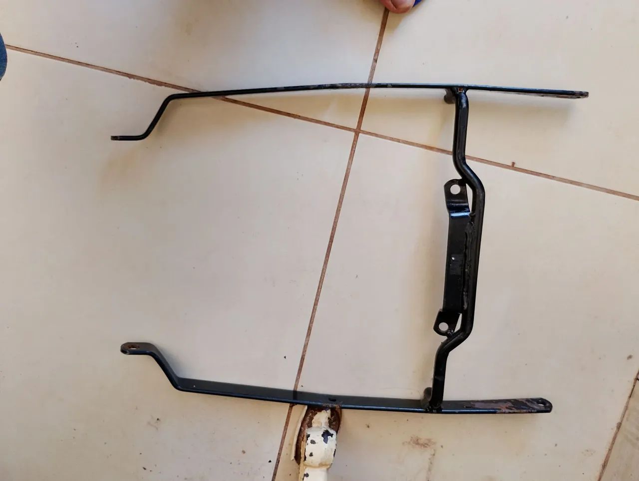 suporte pra moto 160 e caixa para entregas - Foto 2