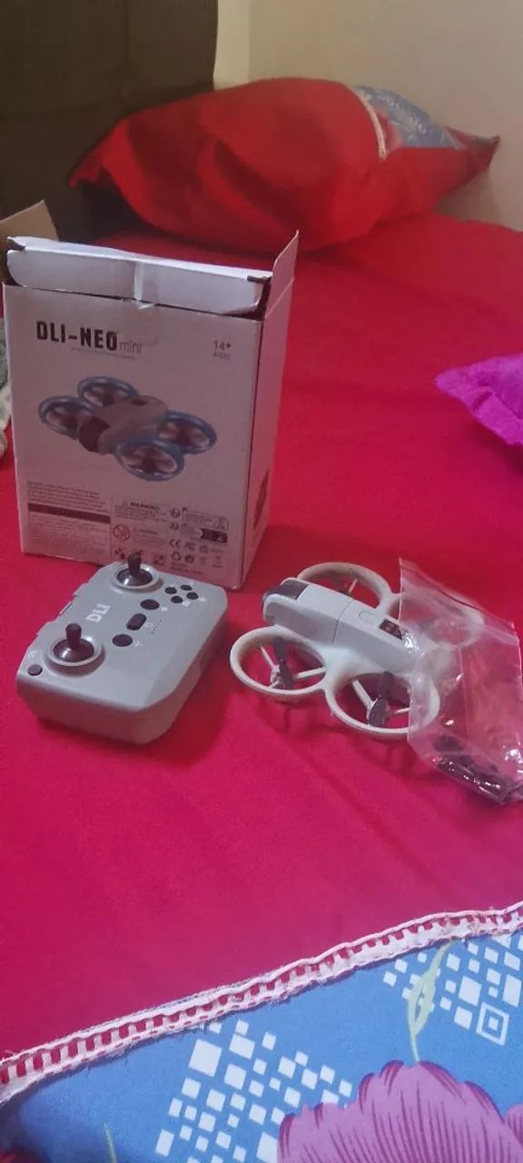 Drone pouco tempo de uso na caixa funcionando perfeitamente  - Foto 2