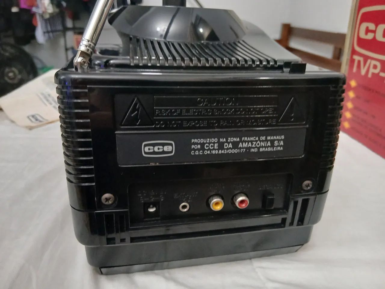 Tv antiga portátil CCE sem usar  - Foto 2