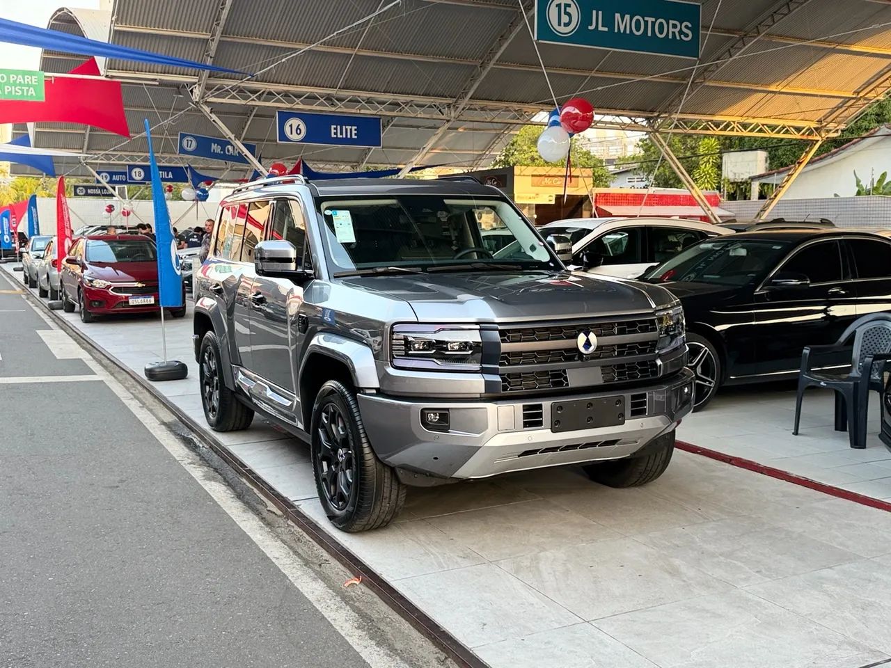 Denza B5 4WD 2027 - Foto 4