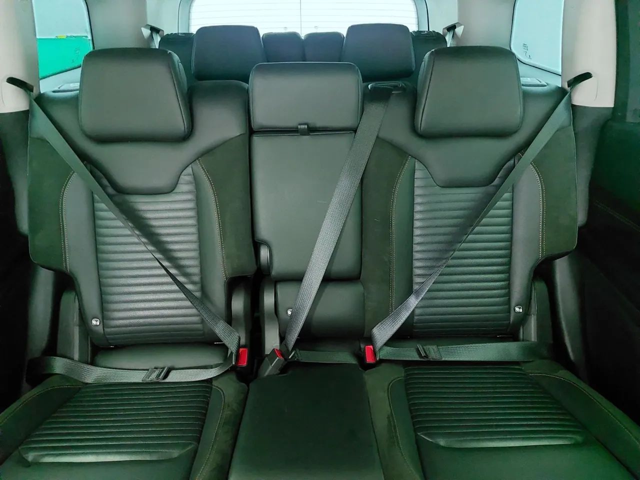 Jeep Commander Limited T270 1.3 TB Flex Aut., foto 18 de 18