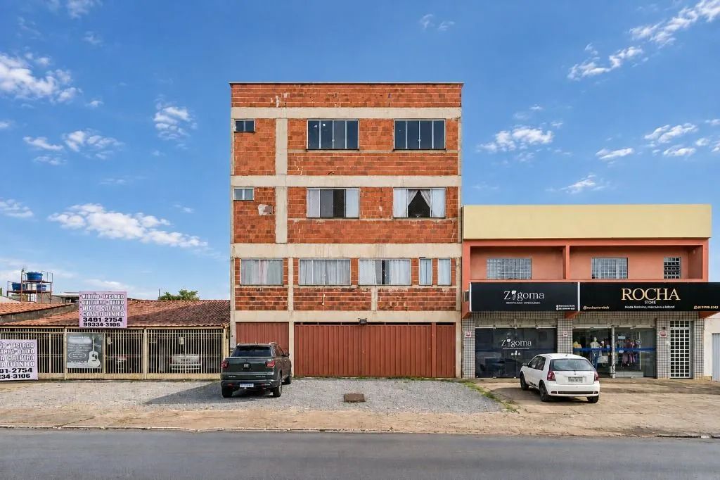 Prédio com loja e apartamentos na avenida principal da M Norte - Foto 3