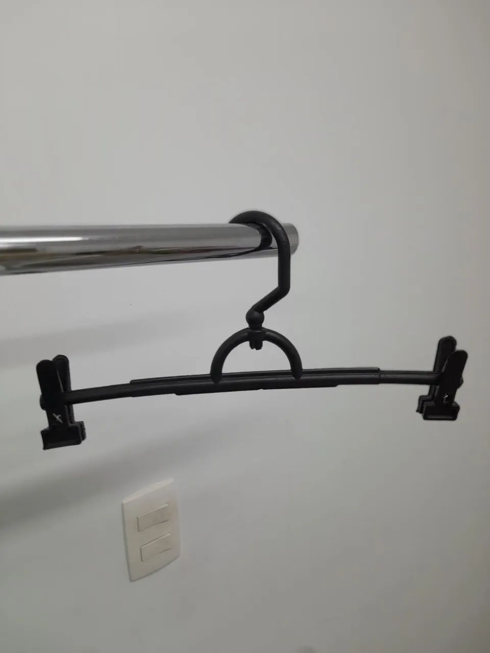 Equipamentos e móveis de loja de roupa - Foto 3