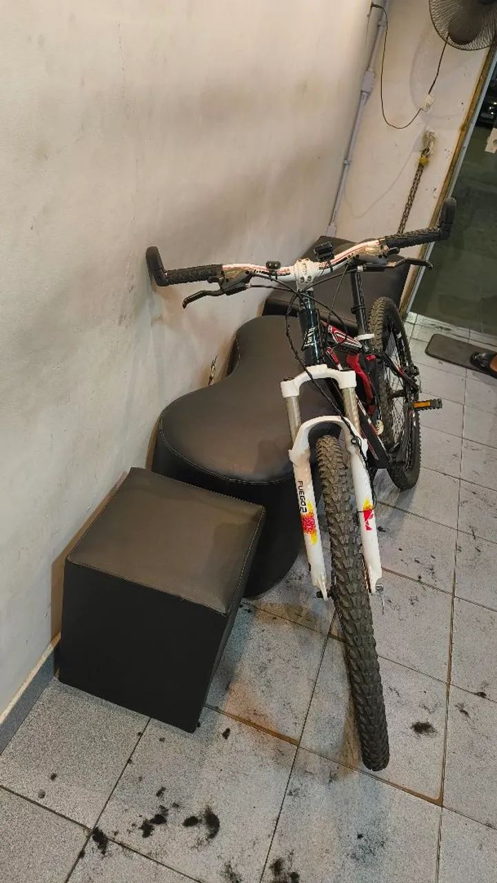 Vendo aro 29 semi-nova já com acessórios - Foto 5