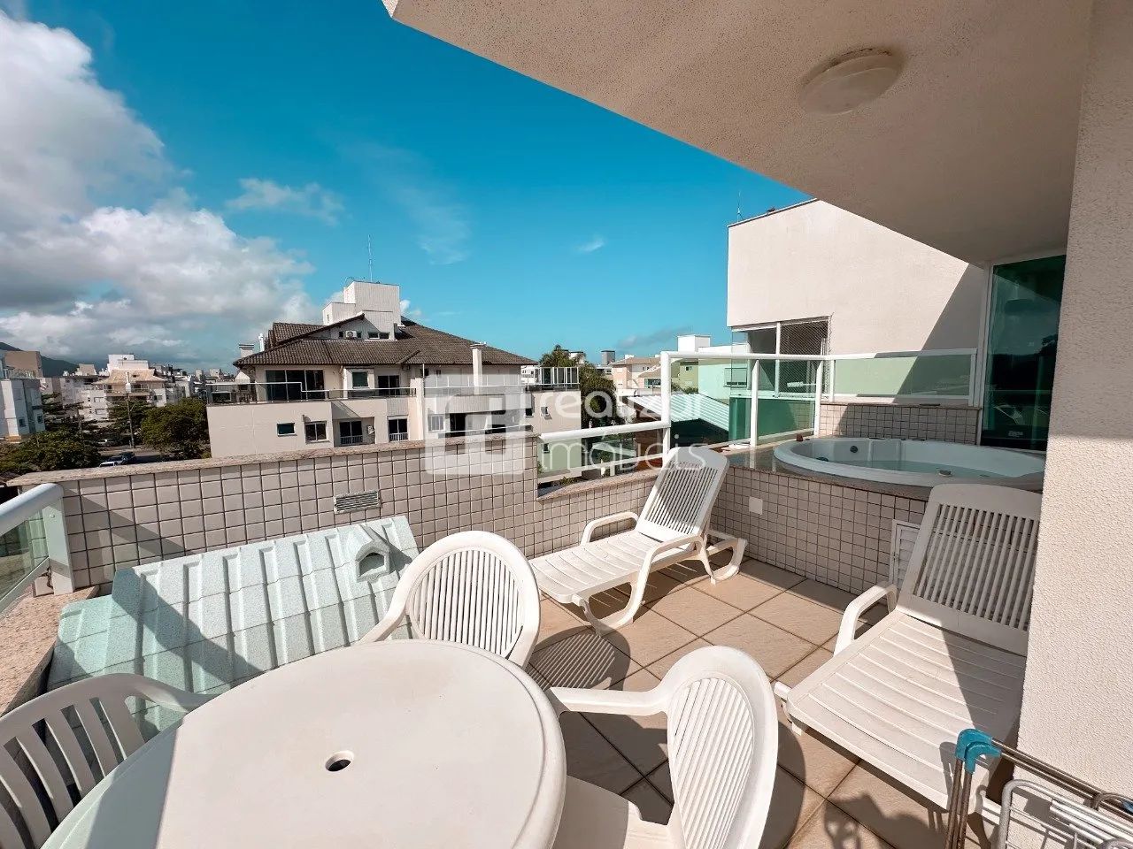 Cobertura 2 quartos, no bairro Novo Campeche em Florianópolis. - Foto 2