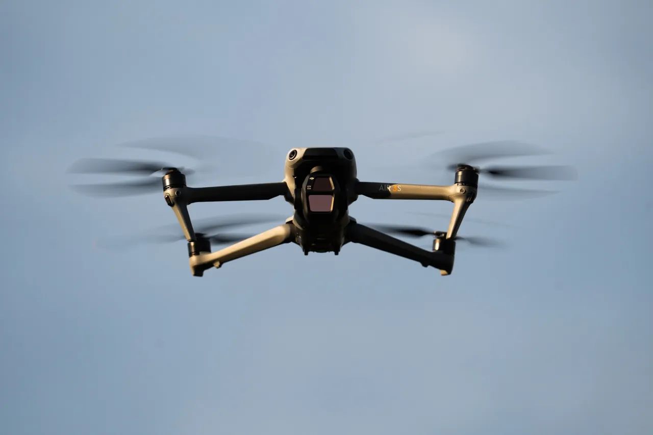 Drone DJI Air 3S Fly More Controle com Tela