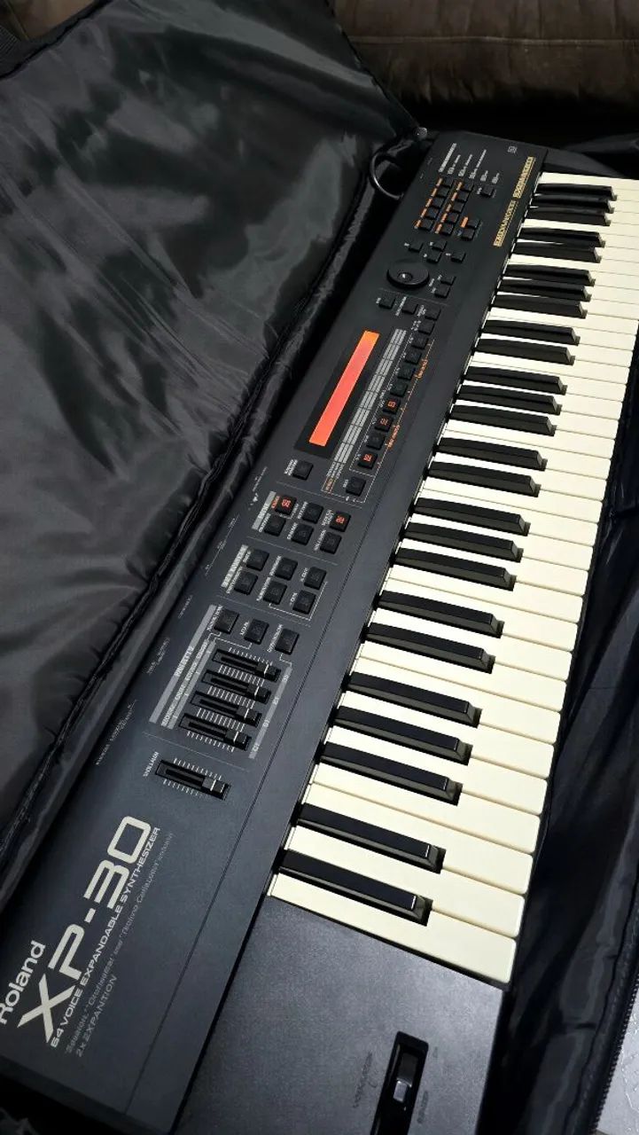 Roland XP-30  XP 30