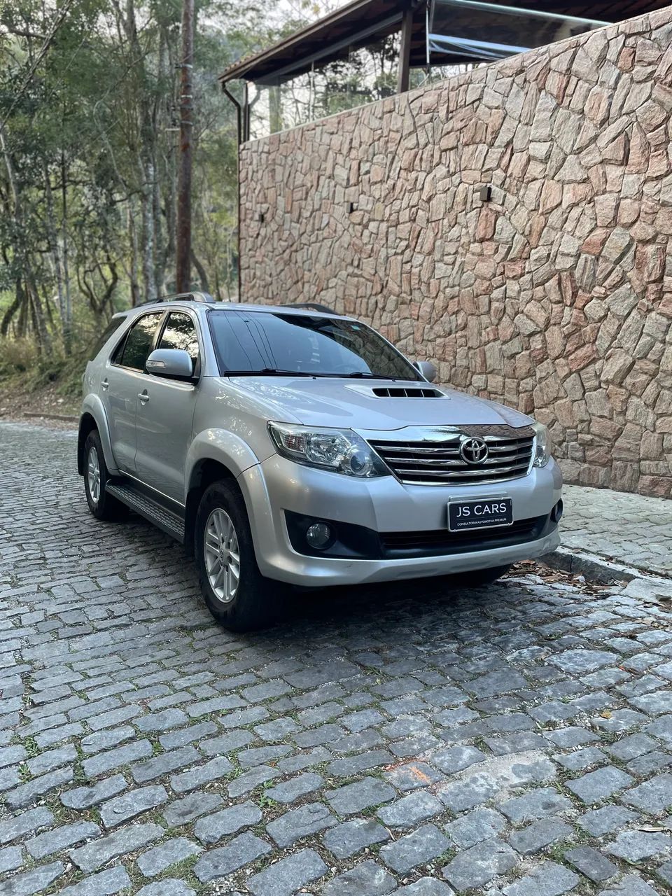 Toyota Hilux SW4 SRV D4-d 4X4 3.0 TDI Dies. AUT 2013