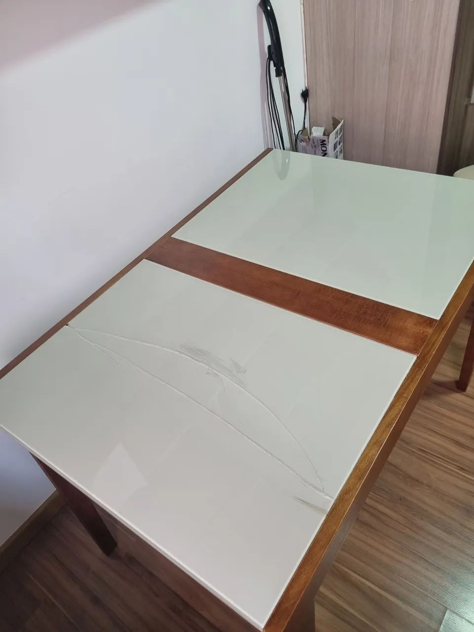 Mesa de jantar 4 ou 6 lugares  - Foto 2