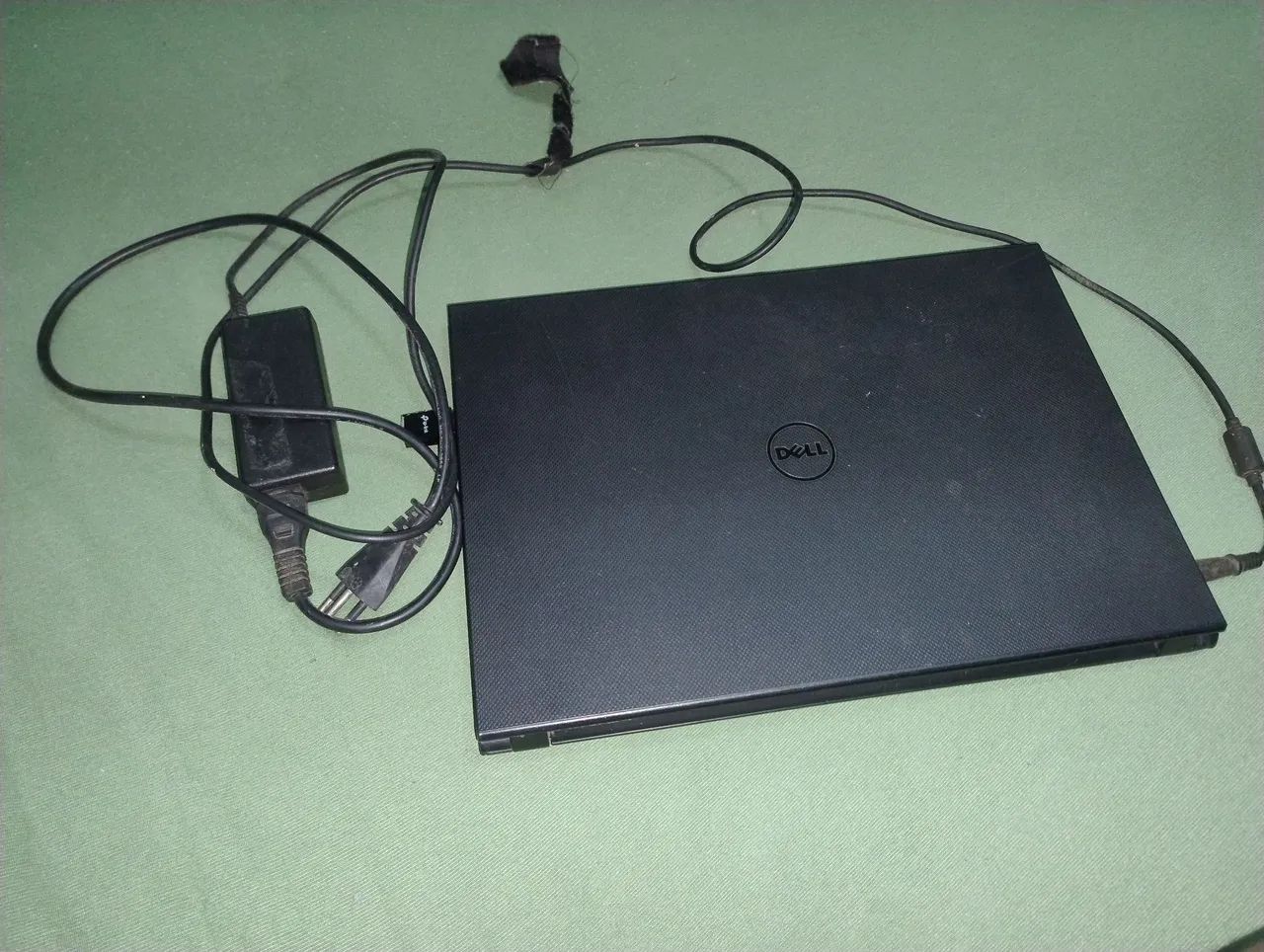 Notebook Dell Inspiron 3443 i5 / 8GB RAM / 2 SSD 500 G / Linux