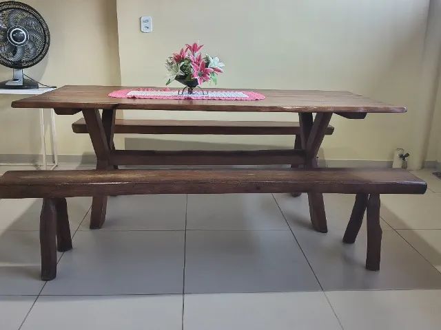 Mesa rústica 