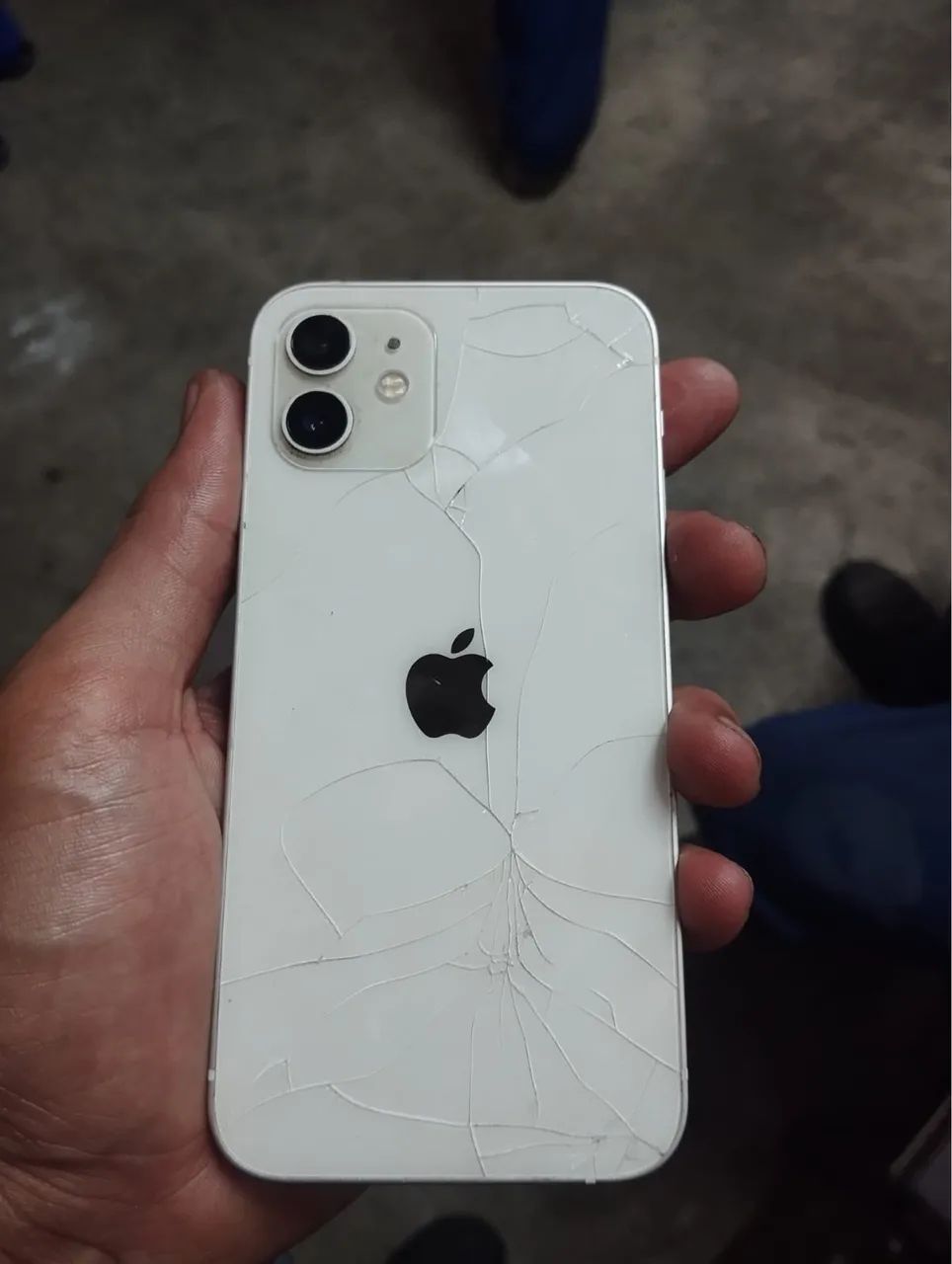 IPHONE 12 - 128 GB - Foto 2