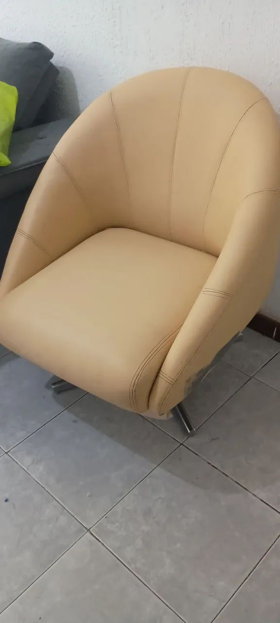 2 poltronas semi novas - Foto 2