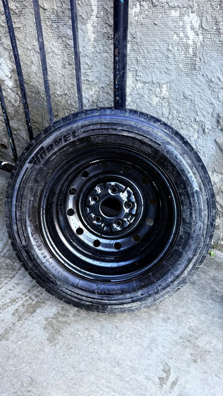 Roda Aro 14 EFFA original V21, V22 com pneu usado - Foto 2