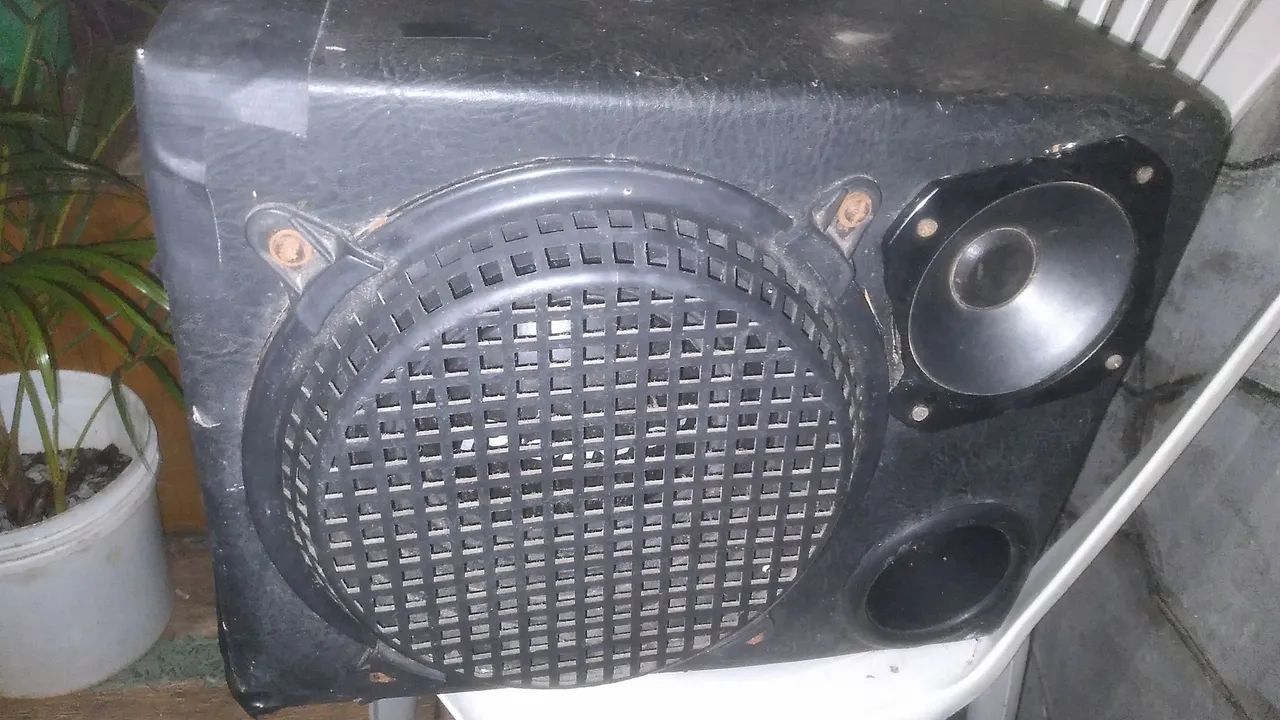 Caixa de som pra carro com  tueeter